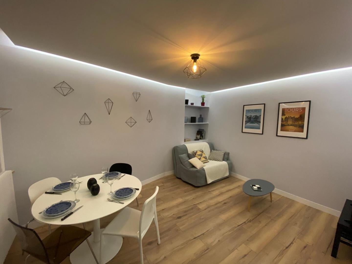 Appartement Lumineux T2 Situe Dans L'Hyper Centre De Tours Extérieur photo